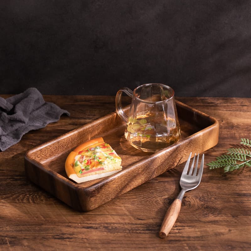 Plateau de Service Rectangulaire en Bois Foncé (30 x 15 cm)